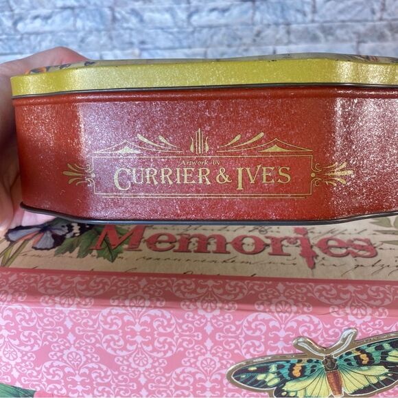 Vintage 1998 Currier & Ives Oval Tin Ice Skating Pond Scene Decorative Nostalgic - Picture 2 of 5